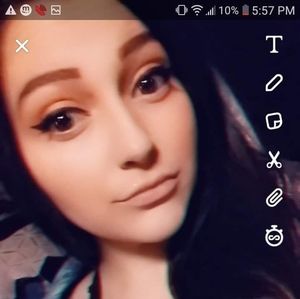 Meet your Posher, Carissa